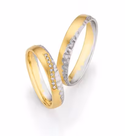 Trauringe selber schmieden – individuelle Goldringe mit Diamanten.